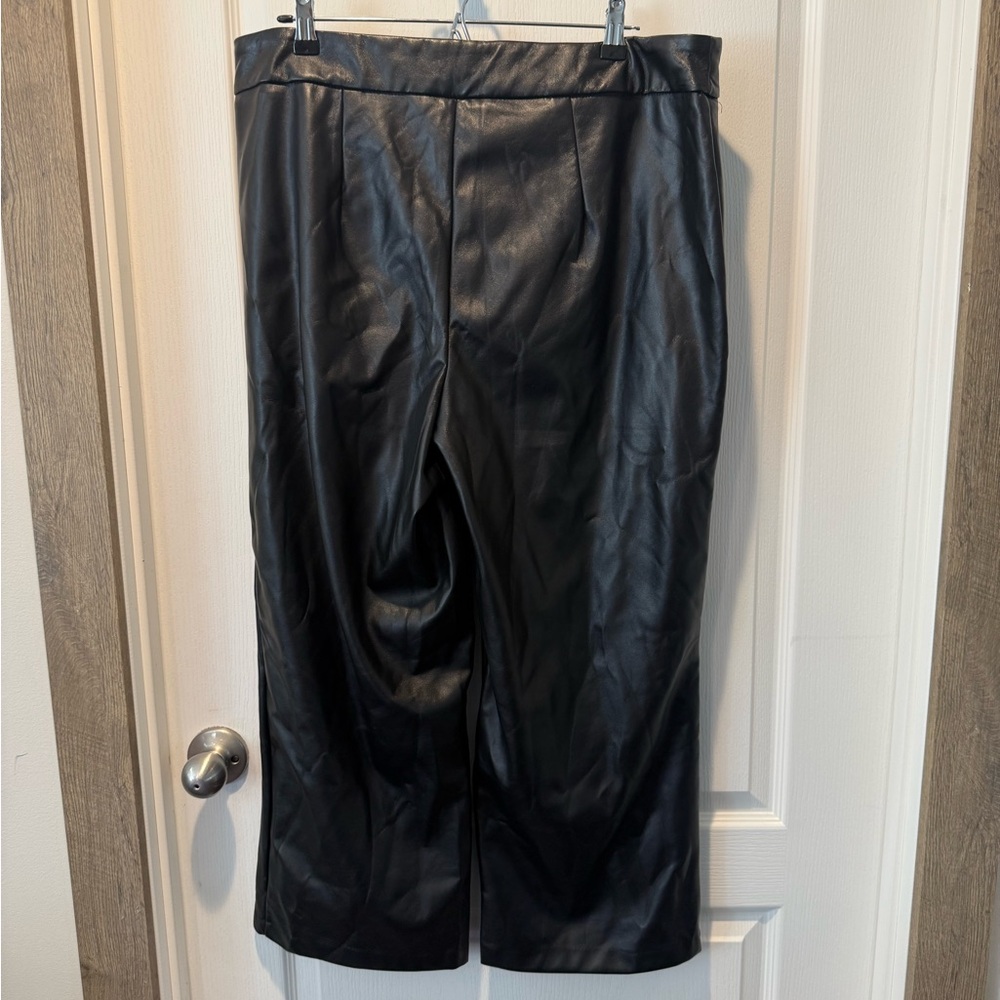 Rachel Zoe Black Leather wide leg pants 1X - Picture 2 of 5